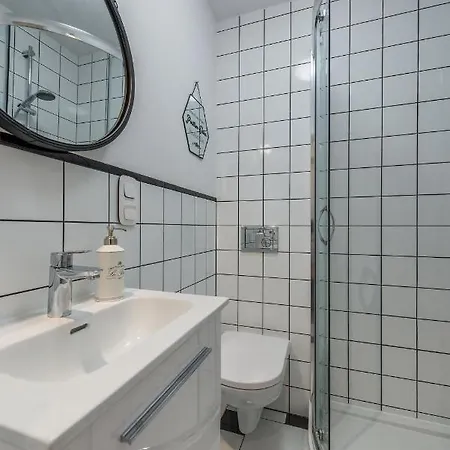 Apartament V Ajax Rondo Onz