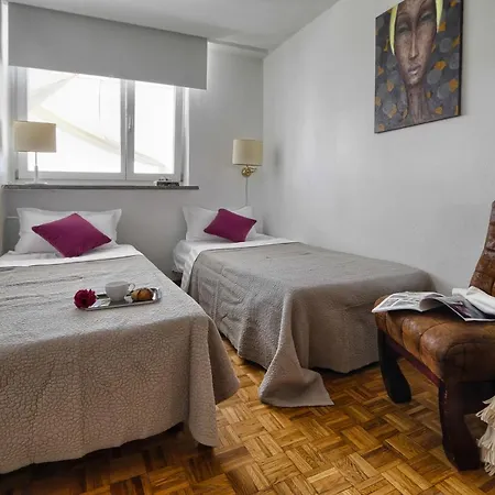 Apartment V Ajax Rondo Onz *