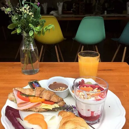 V Ajax Rondo Onz Apartamento *