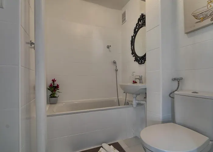 V Ajax Rondo Onz アパート